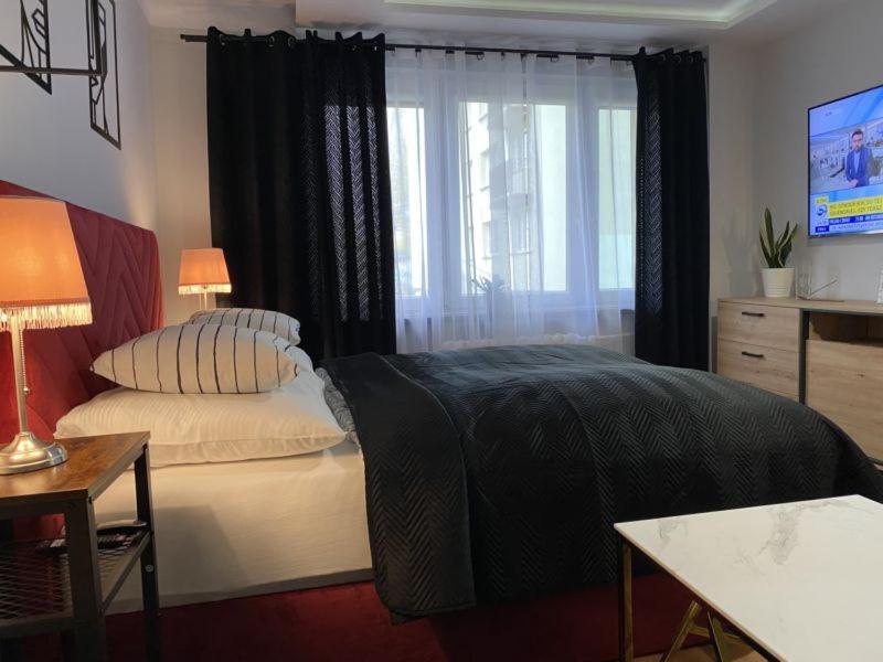 Apartament ,, Sen I Kawa" - Komfortowy Nocleg W Sercu Aglomeracji Bytom Kültér fotó